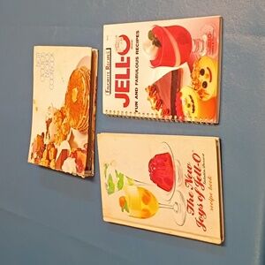 JELL-O Fun and Fabulous Recipes Cookbook